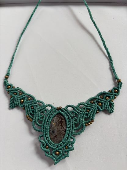 Macrame Labradorite Oval Necklace 25–30mm | Purple Threads