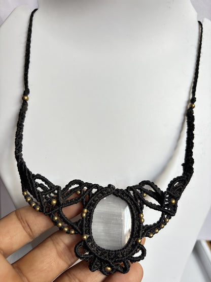 Trendy Handmade Macrame Necklace Stone Size 25To30MM Round Shape Agate Gemstone Beads Black Color Threads Necklace For Women And Girl's Jewelry