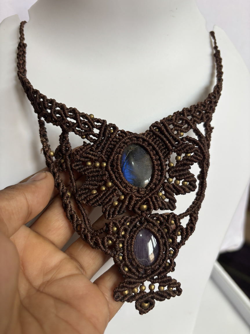 Macrame Labradorite & Amethyst Round Necklace | Green Threads