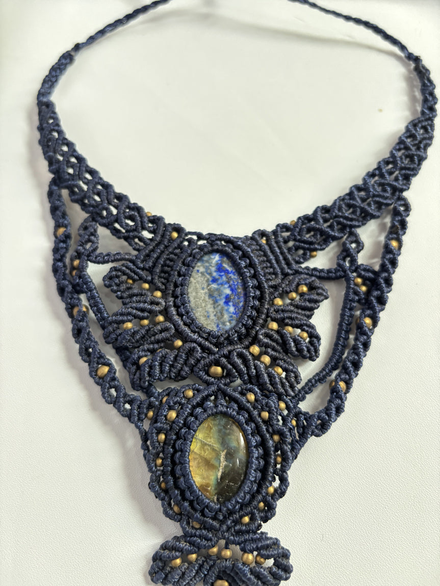 Macrame Labradorite & Tiger Eye Oval Necklace | Green Threads