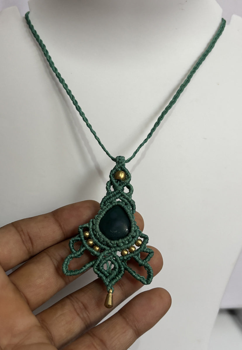 Trendy Crafted By Hand Macrame Necklace Stone Size 20To25MM Heart Shape Black Onyx Gemstone Beads Green Color Threads Bezel Set Necklace For Women And Girl's Jewelry