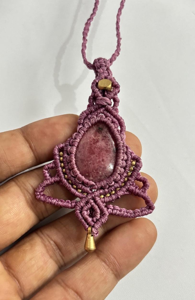 2025 Trendy Crafted By Hand Macrame Necklace Stone Size 20To25MM Pear Shape Rhodonite Gemstone Beads Green Color Threads Bezel Set Necklace For Women And Girl's Jewelry