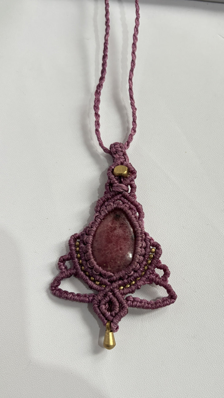 2025 Trendy Crafted By Hand Macrame Necklace Stone Size 20To25MM Pear Shape Rhodonite Gemstone Beads Green Color Threads Bezel Set Necklace For Women And Girl's Jewelry