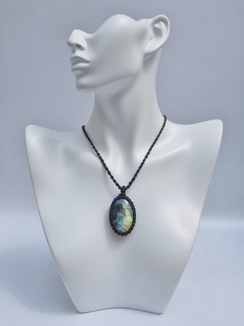 Large Labradorite Oval Macramé Necklace | Hariom Creations